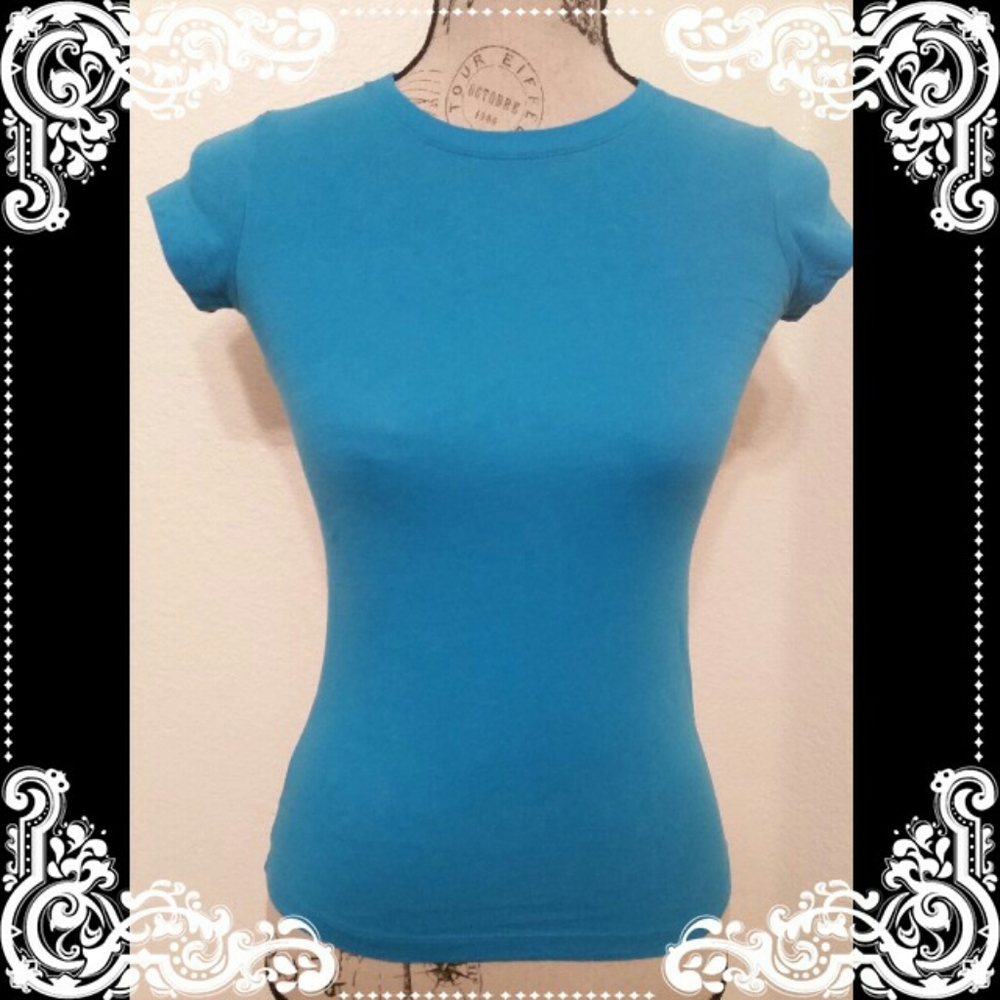 XS fitted t-shirt